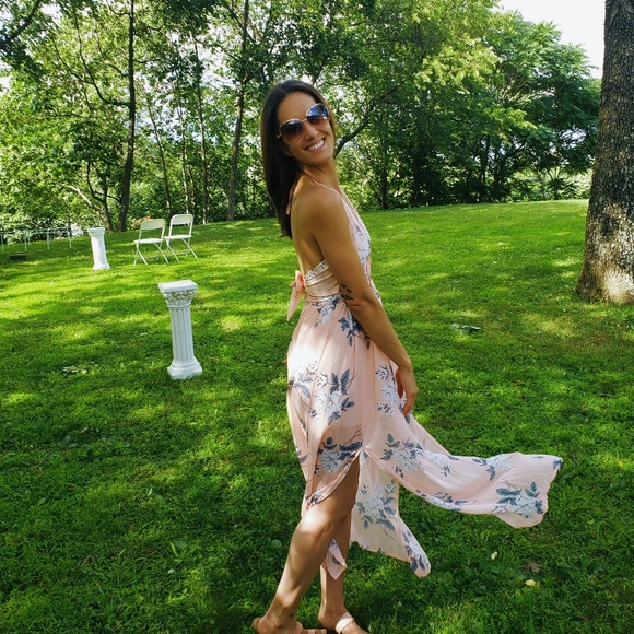 Dress - Picture 1 of 3